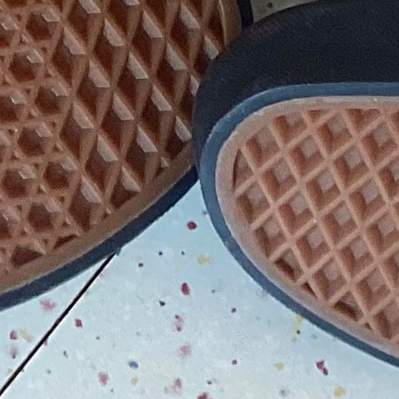 Vans Size 10 Men’s Glitter Shoes Sneaker Skater Pride Love Sparkle Purple Shiny! - Picture 3 of 4